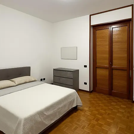 Apartment Ampia Dimora Per Cinque Persone Tortona